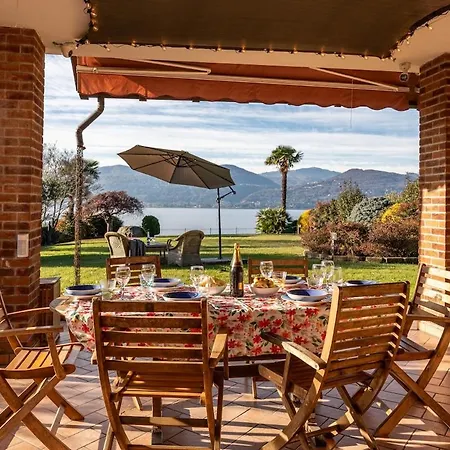 Riviera Con Accesso Al *